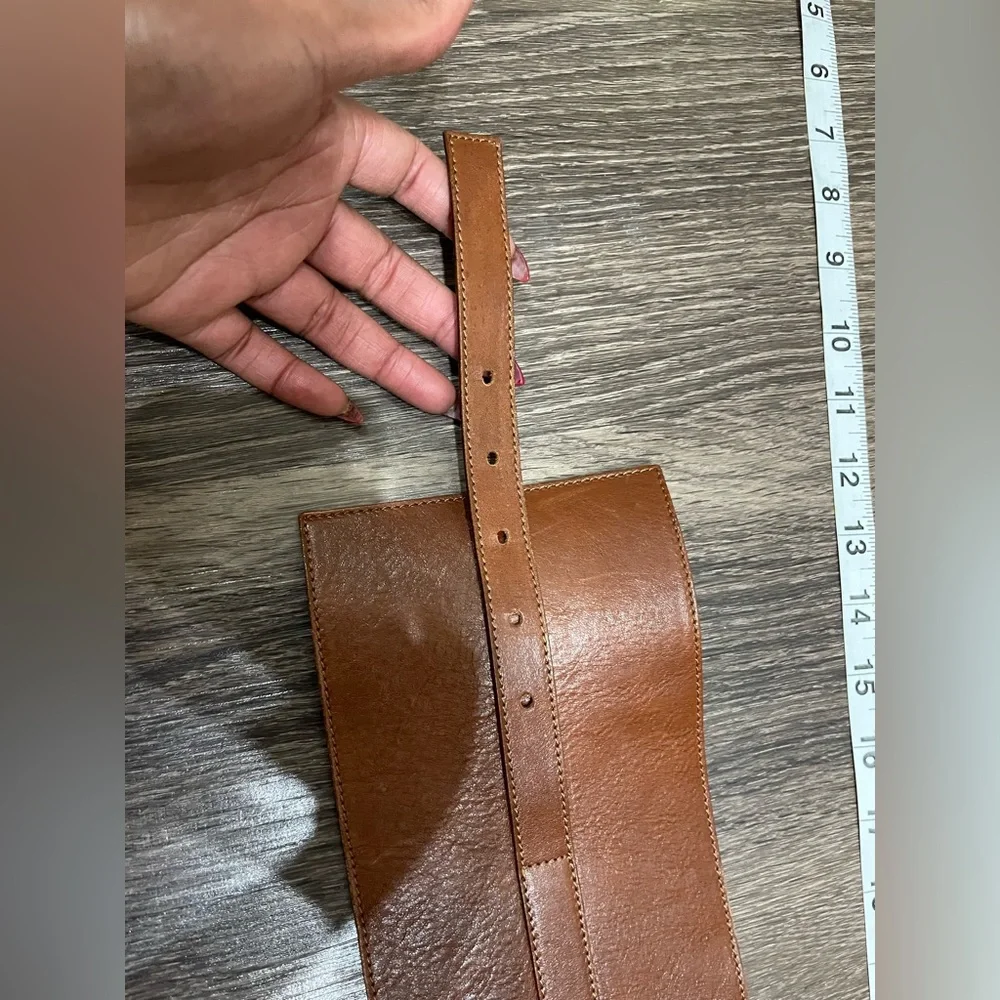 Saks Fifth Avenue Leather Wide  Brown Waist Belt M